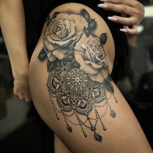 Mandala rožių tatuiruotė
