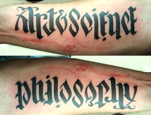 Dalyko pavadinimai Ambigramos tatuiruotės
