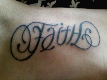 Žodžio tikėjimo tatuiruotė