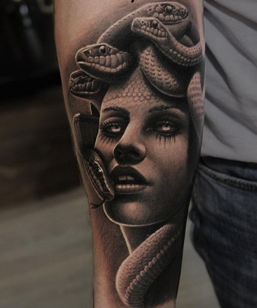 Medūzos mitologijos graikų tatuiruotės rankovių dizainas