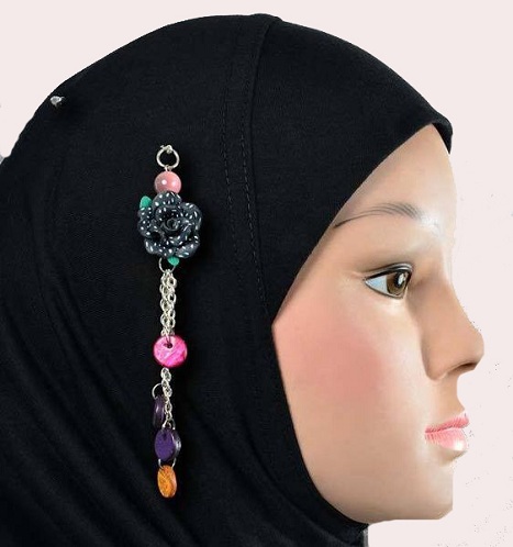 Juodos spalvos islamo hidžabo kaiščiai