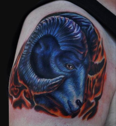 Erkekler ve Kadınlar için Funky Tattoo Aries Tasarımları