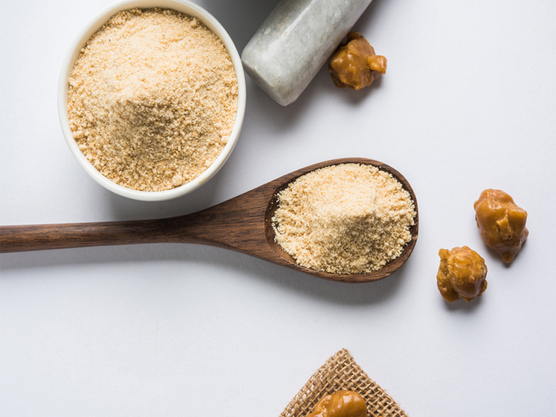 Sağlık, Saç ve Saç İçin En İyi Asafoetida Faydaları (hing); Deri