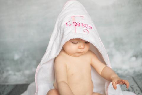 Prabangus kūdikio vonios rankšluostis
