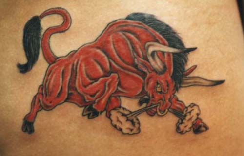 „Red Bull“ tatuiruočių dizainas vyrams