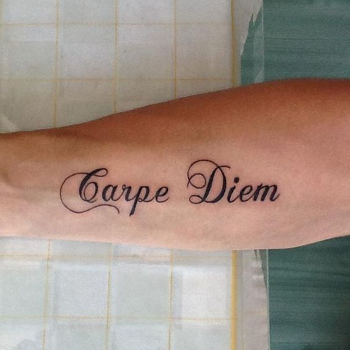 En İyi Carpe Diem Dövme Tasarımları 8