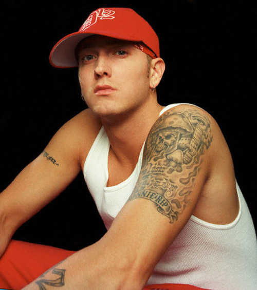 Eminemo dėdės Ronnie R.I.P rankovių tatuiruotė