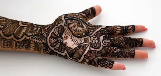 Yapraklı Nişan Mehndi Fotoğrafı