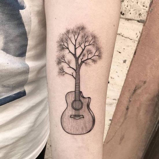 Geriausi gitaros tatuiruočių dizainai 3