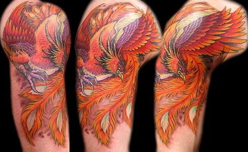 Phoenix tatuiruotė su puse rankovių