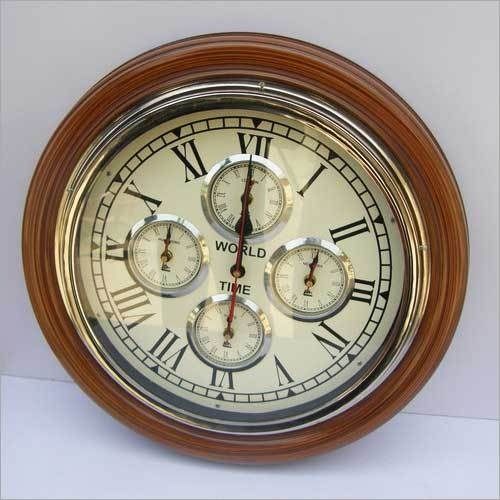 Vintage stiliaus kabantis laikrodis