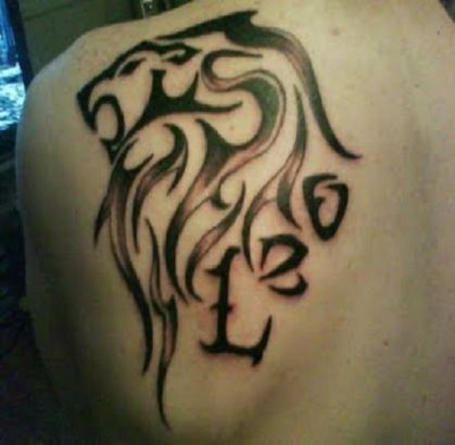 Keltų liūto veido tatuiruotės dizainas ant peties