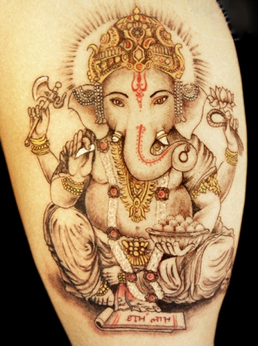 Altın Ganesh Dövme Tasarımları