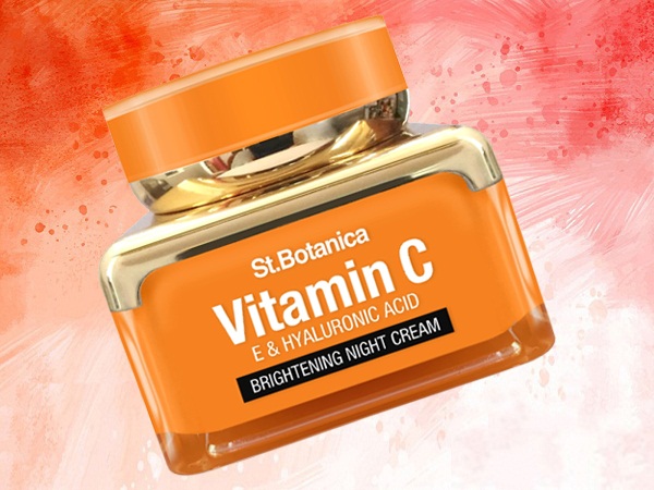 StBotanica vitaminas C, E & amp; Šviesinantis naktinis kremas su hialurono rūgštimi