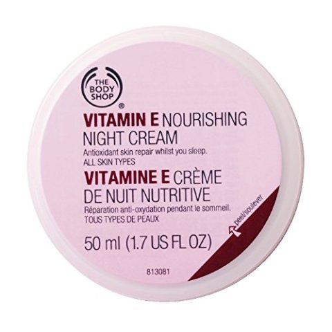 „Body Shop“ maitinantis naktinis kremas su vitaminu E