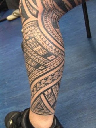 Samoa pilnos kojos tatuiruotė vyrams