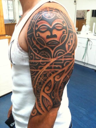 Samoa Tattoo Sun On Arm vyrams