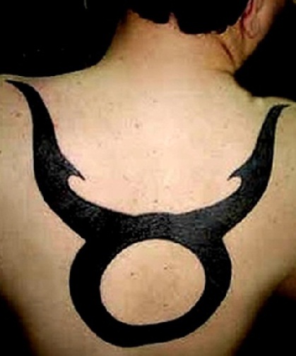 Jaučio Zodiako ženklo tatuiruotė