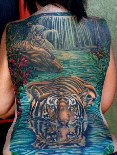 Mėlyna tigro tatuiruotė