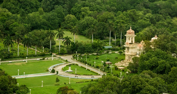 Gulab Bagh ve Hayvanat Bahçesi