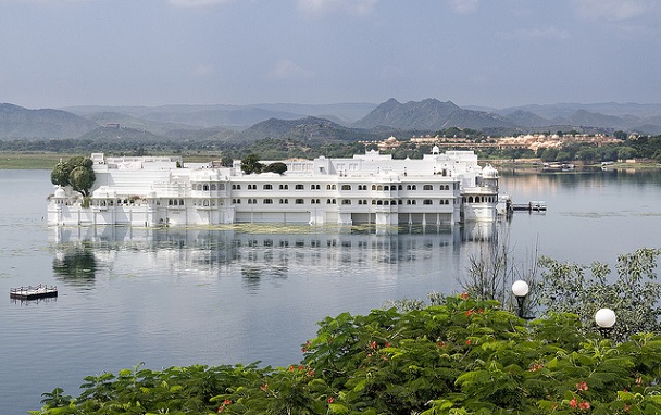 Pichola ežero geriausios lankytinos vietos Udaipuras