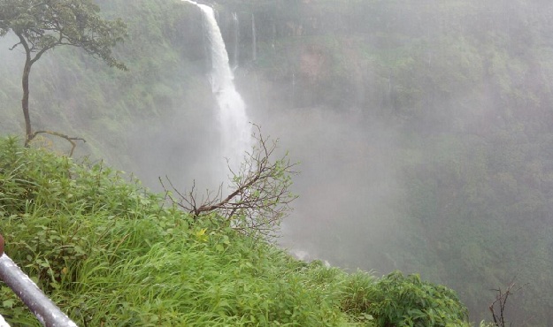 lingmala-falls_mahabaleshwar-turistinės vietos