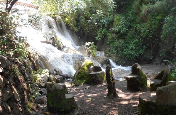 neer-garh-waterfall_rishikesh-turist-yerler