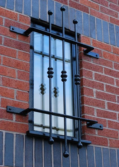 Modernus langų grotelių dizainas