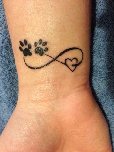 Gyvūnų meilės tatuiruočių dizainas