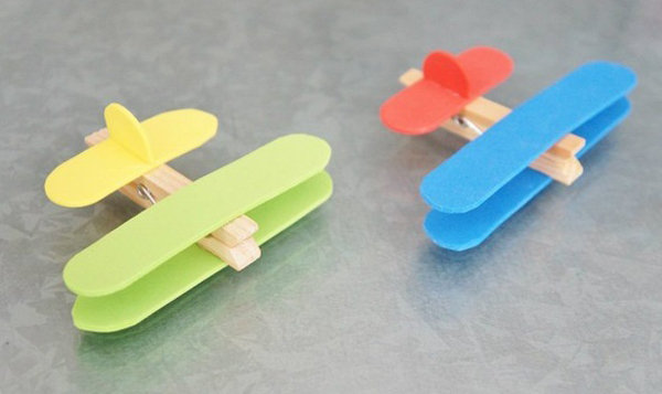 „Clothespin Airplane Craft“