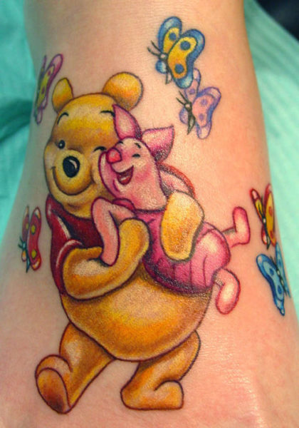 Ayak Bileğine Şirin Winnie The Pooh Karikatür Dövmesi