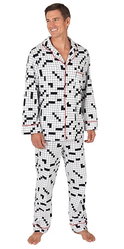 Kryžiažodžių spausdintas pižamos kostiumas