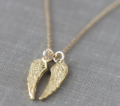 „Angel Wings“ grandininiai karoliai aukso spalvos