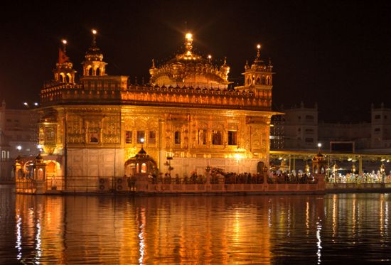 Auksinė šventykla, Amritsaras