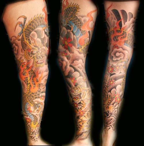 Moterims skirtos tatuiruotės su visomis kojomis rankovėmis