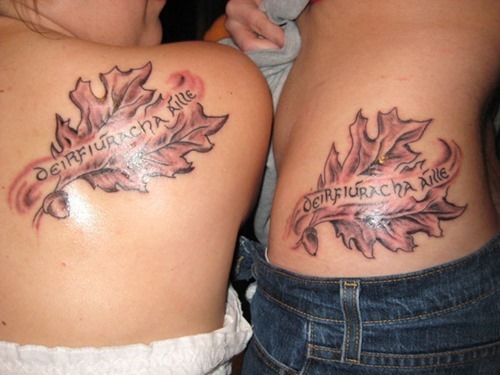 Neįtikėtinas motinos ir dukters tatuiruotės dizainas