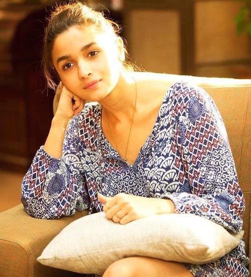 Alia Bhatt Makyajsız 1