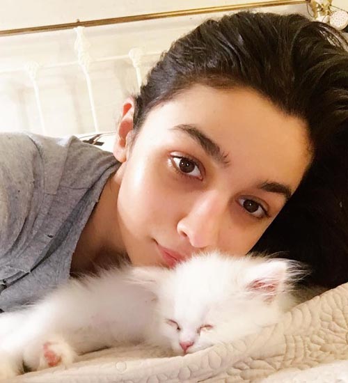 Alia Bhatt Makyajsız 4