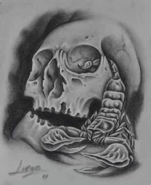 Kaukolės ir skorpiono tatuiruotė vyrams