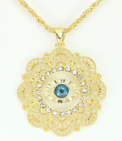 „Golden Evil Eye“ atrodo „Locket“