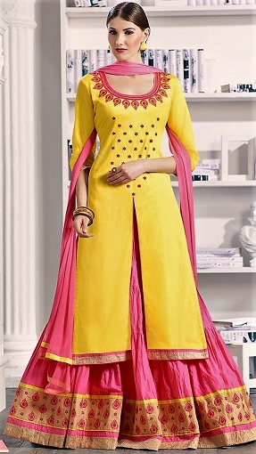 Apvalus kaklas Kurta su Lehenga