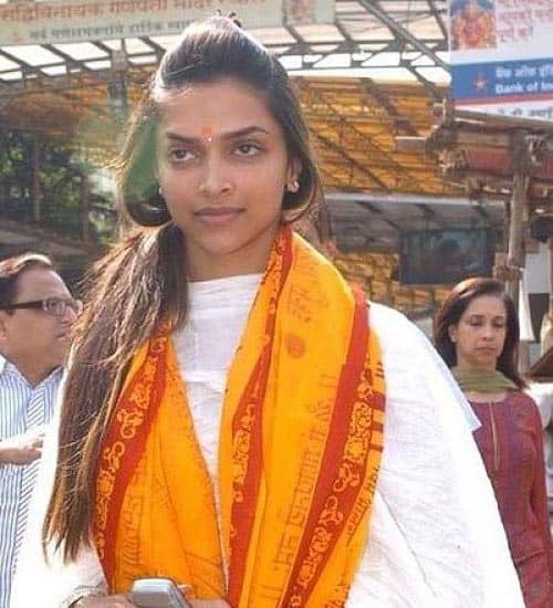 Deepika Padukone Makyajsız 1