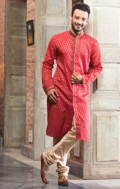 „Party Wear Red Kurti“