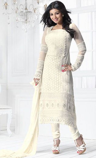 Baltasis Churidar Salwar Kameez