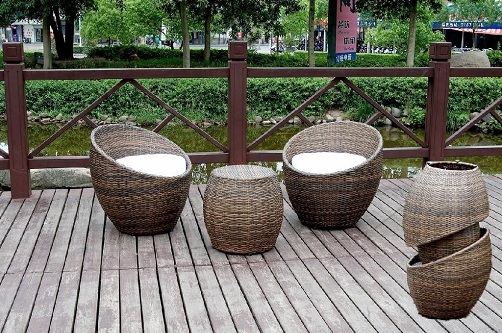 Lauko bambuko kėdės