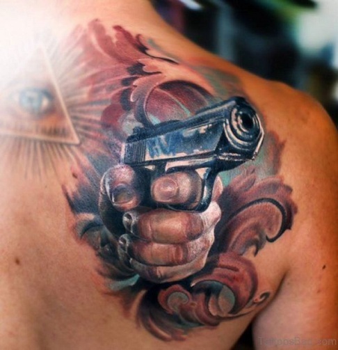3D ginklų tatuiruotės dizainas