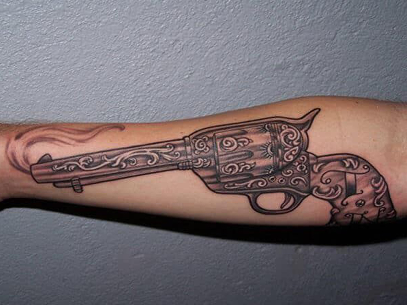 Geriausi ginklų tatuiruočių dizainai