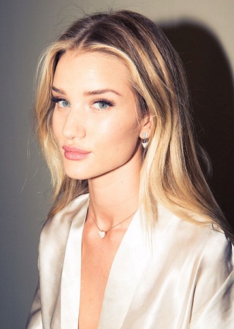 Makyajsız Rosie Huntington Whiteley12