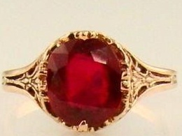 Vintage Rubino aukso žiedas