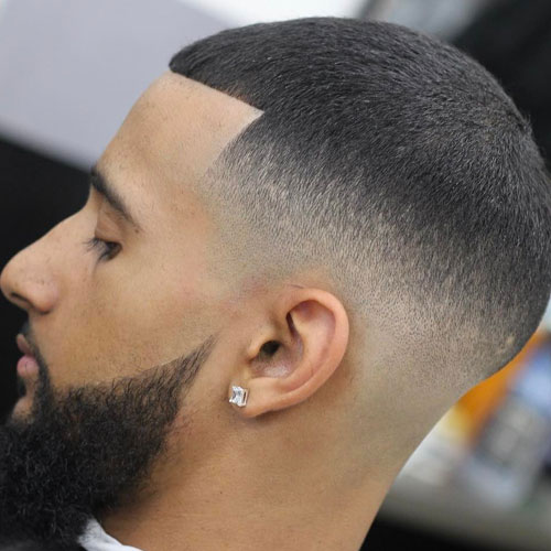 „Buzzed Top High Skin Fade Zero Cut“ šukuosena